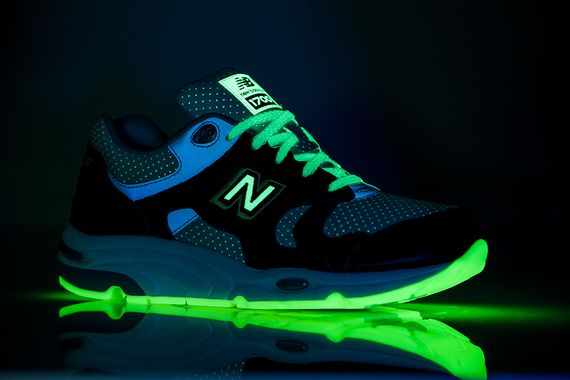 barneys new york-new balance-1700