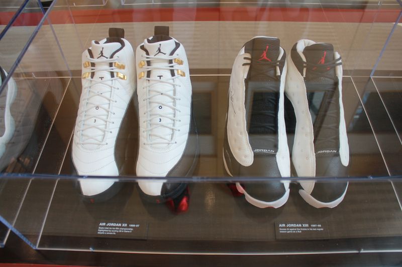 michael-jordan-building-portland_17_result