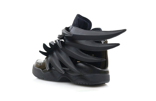 wings-jeremy-scott-black-new-5