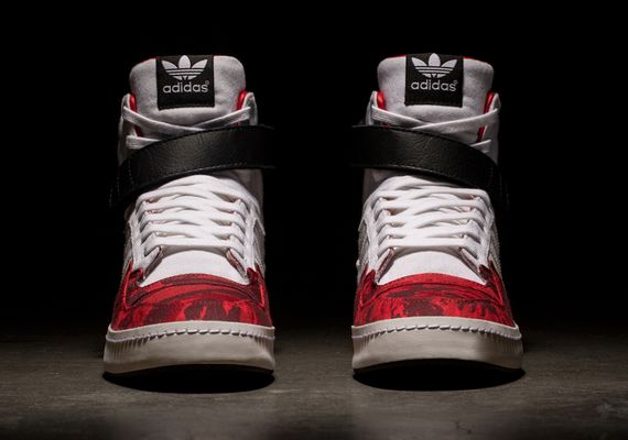 adidas-black scale-14fall