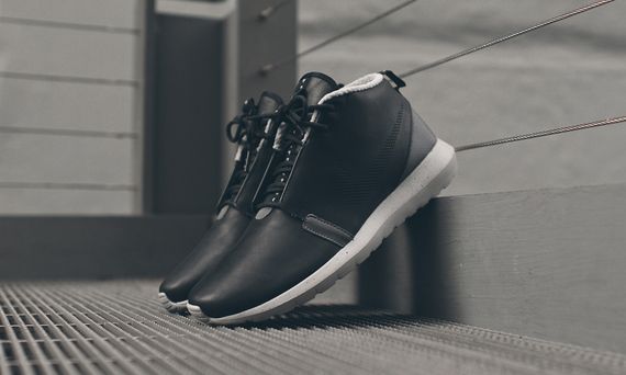nike-roshe run nm sneakerboot-black-grey_07