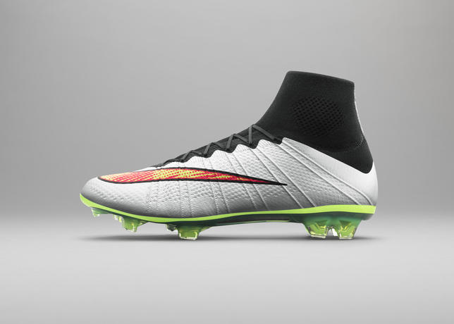 SP15_FB_4-Silo_MercSuperfly_ProfileLateral_V1_35297