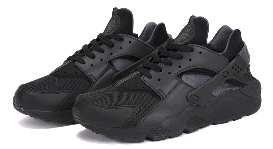 blackout nike huarache