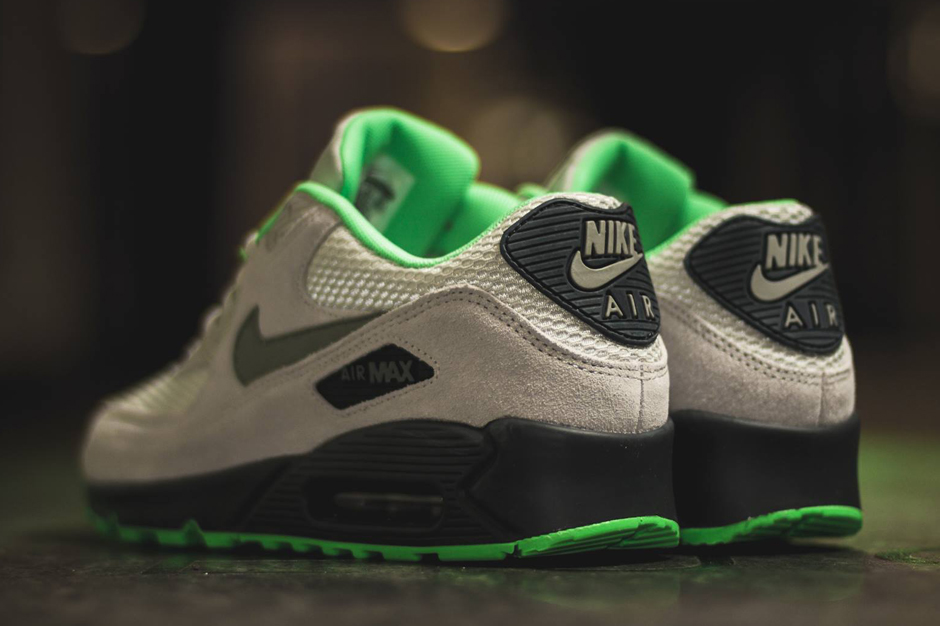 air max 90 light bone poison green