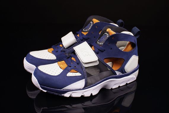 nike-air trainer huarache-medicine ball_02