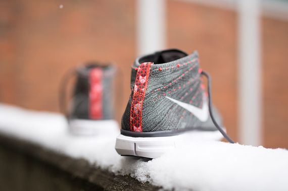 nike-free fyknit chukka-fog-crimson
