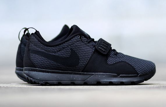 nike sb-trainerendor-black-dark grey_04