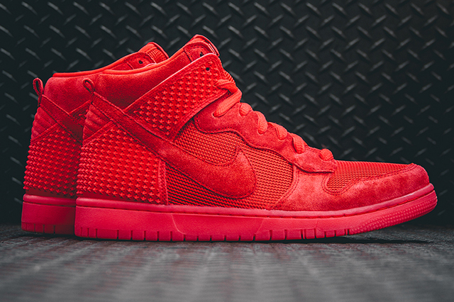 nike red october dunks