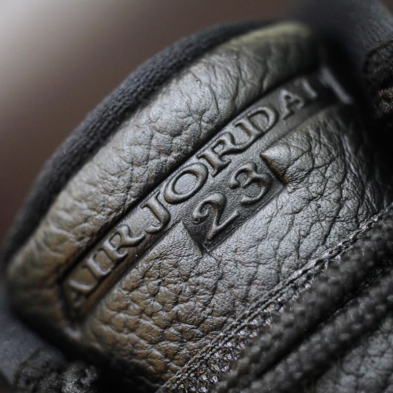 black-air-jordan-10-ovo-4