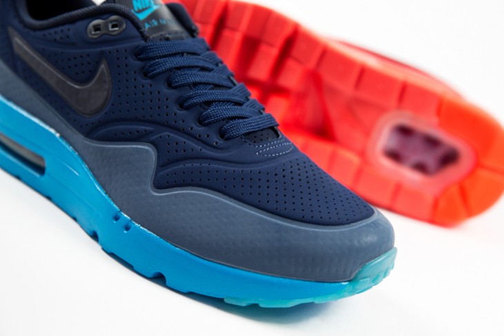 nike-air-max-1-ultra-moire_02