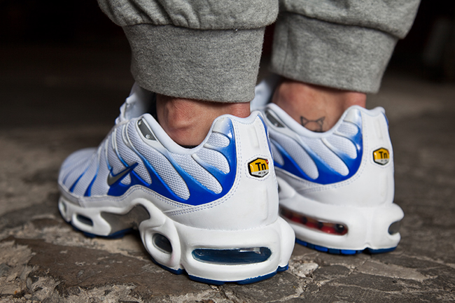 nike-air-max-plus-mirage-1