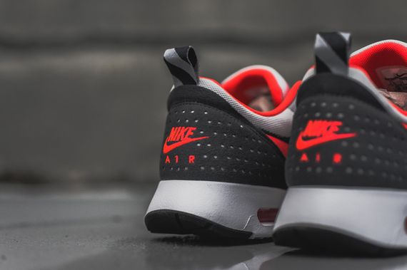 nike-air max-tavas-bright crimson