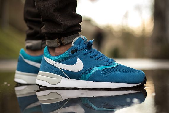 nike-air odyssey-dark electric blue