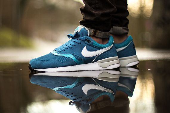 nike-air odyssey-dark electric blue_02