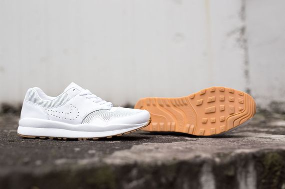 nike-safari deconstruct-white-gum