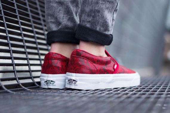 vans-slip on-red chili snake_02