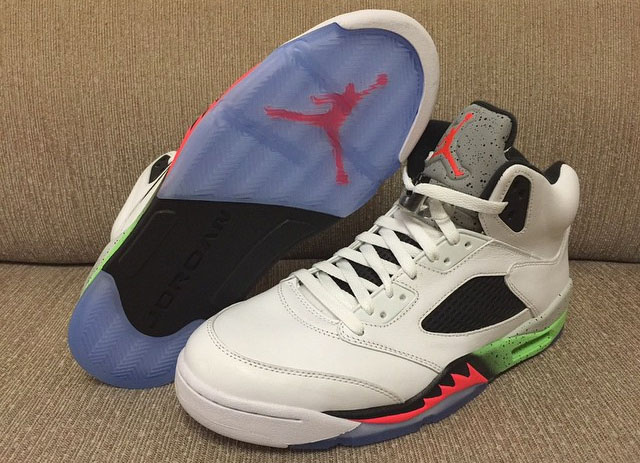 air-jordan-5-v-space-jam-4