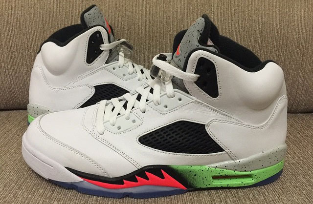 air-jordan-5-v-space-jam