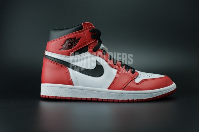 chicago-air-jordan-1-retro-high-og-681x454