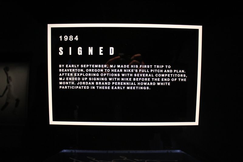 pearl-pavilion-air-jordan-michael-jordan-gallery_09_result