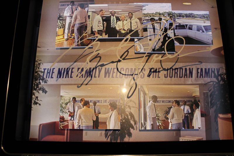 pearl-pavilion-air-jordan-michael-jordan-gallery_10_result