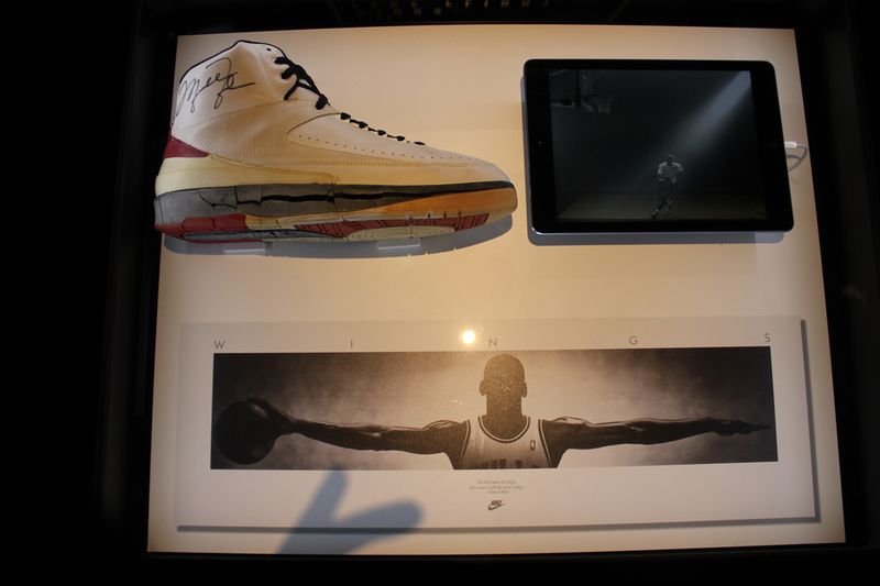 pearl-pavilion-air-jordan-michael-jordan-gallery_13_result