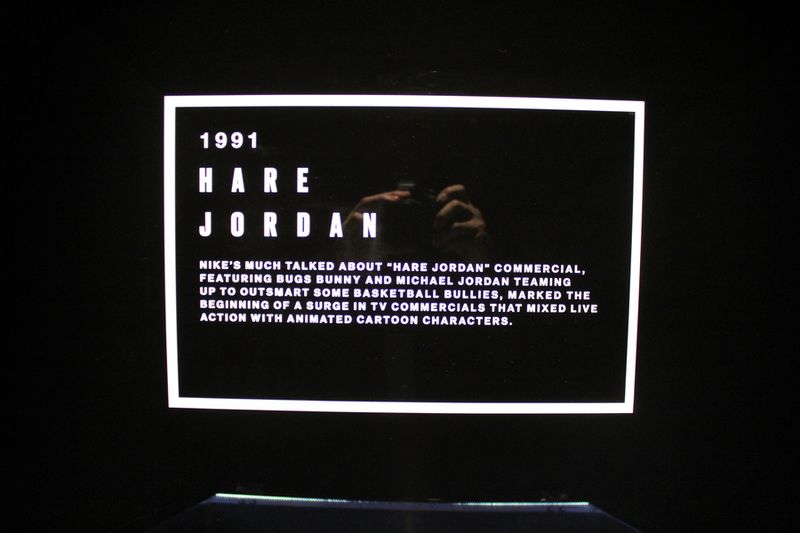 pearl-pavilion-air-jordan-michael-jordan-gallery_20_result