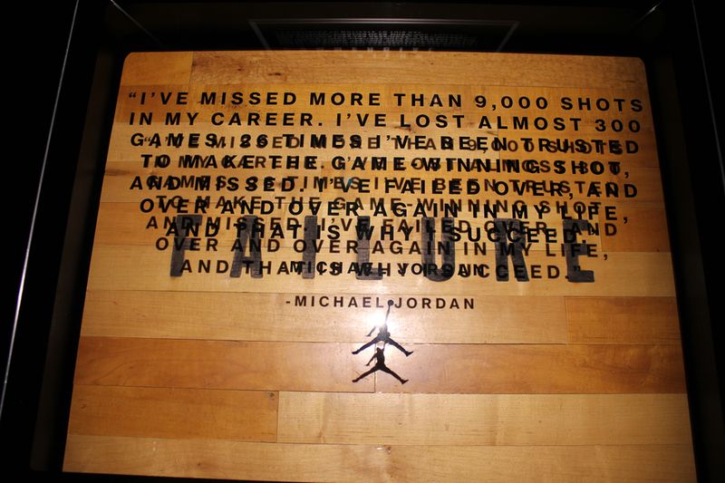 pearl-pavilion-air-jordan-michael-jordan-gallery_44_result