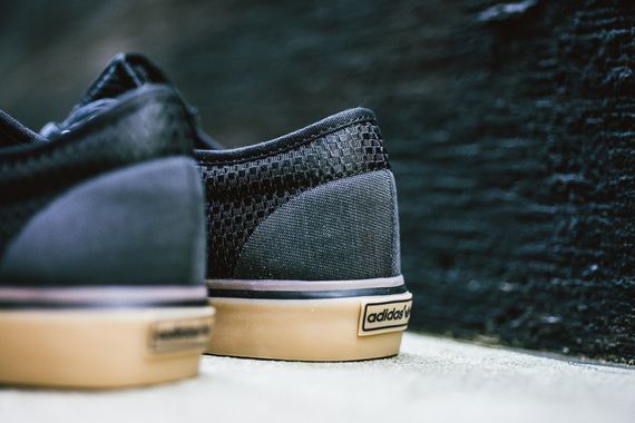 adidas-adi ease woven-black-gum_02