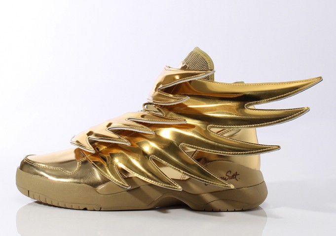 adidas-originals-jeremy-scott-wings-3-0-gold-681x478