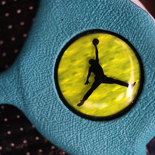 air-jordan-13-low-hornets-release-date-8
