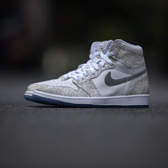 air-jordan-i-1-laser-01