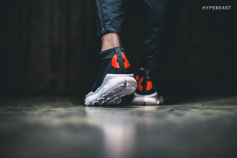 nike-acg-flyknit-trainer-chukka-fsb-2