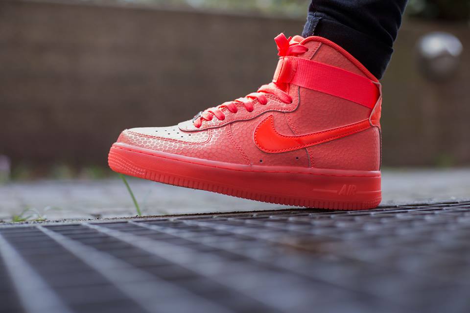nike-air-force-1-high-premium-hot-lava-1