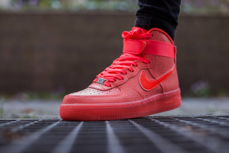 nike-air-force-1-high-premium-hot-lava-3