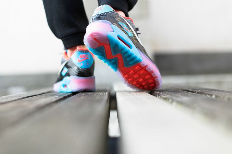 nike-air-max-90-ice_03_result