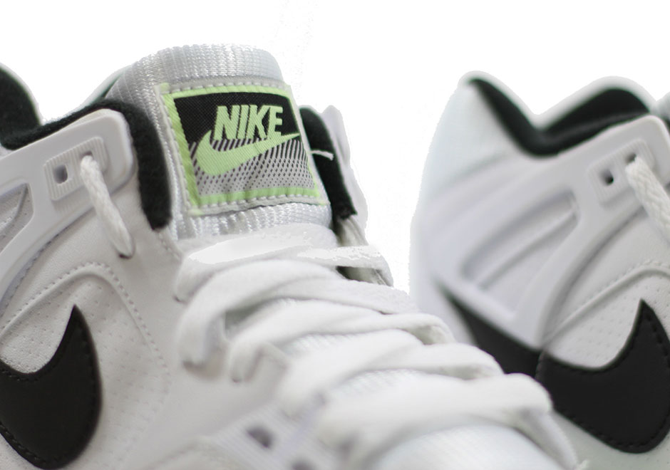 nike-air-tech-challenge-ii-white-black-liquid-lime-2