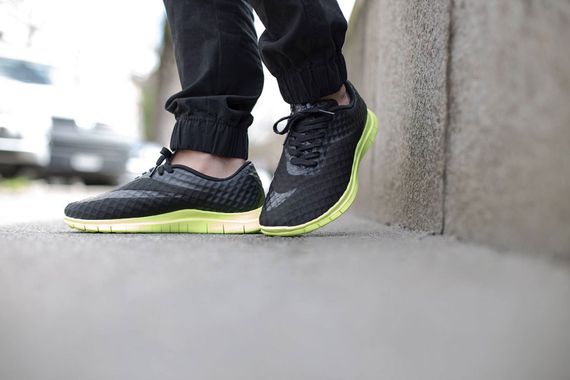 nike-free hypernvemom low-black-volt_02
