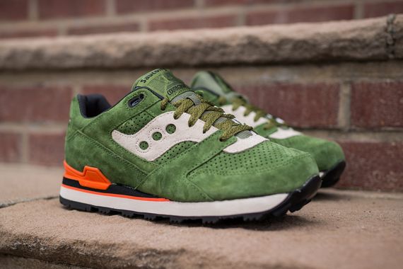 saucony-courageous-green-orange_04