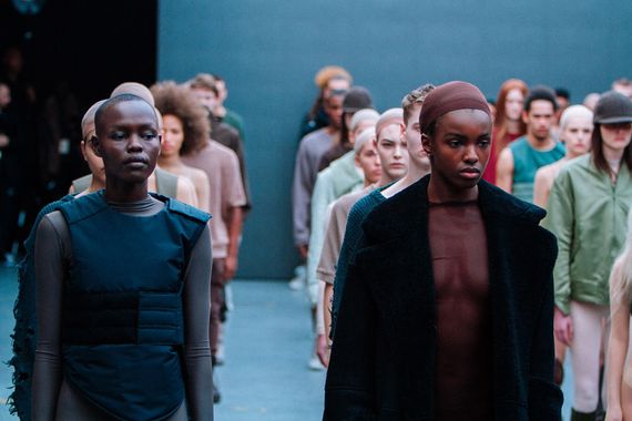 yeezy season 1 pricing-logo_03