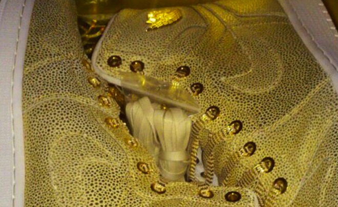 air-jordan-1-pinnacle-gold1