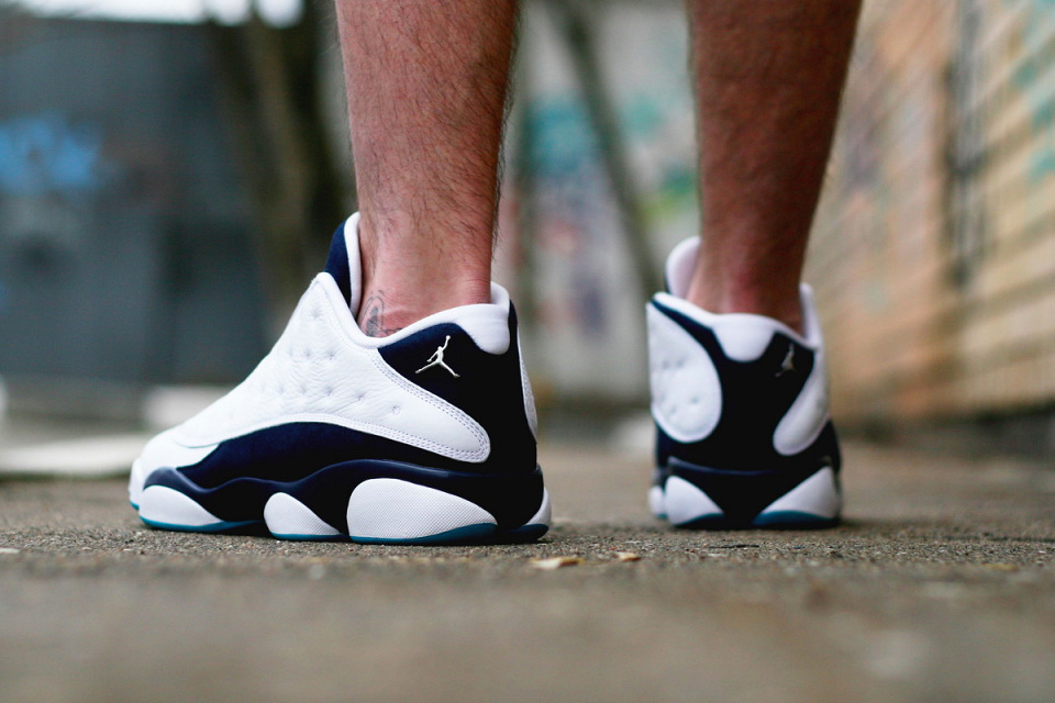 air-jordan-13-xiii-hornets-1