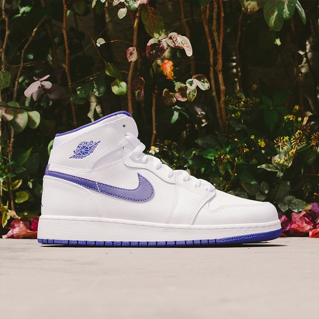 air-jordan-white-purple-gs
