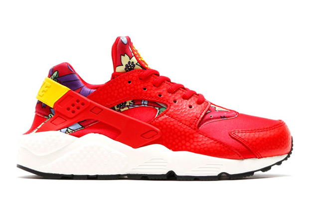 floral-huaraches-arriving-spring-081