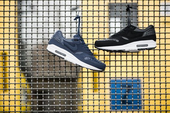 nike-air max 1 woven-black and navy