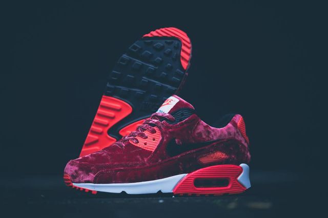 nike-air-max-90-anniversary-velvet_02
