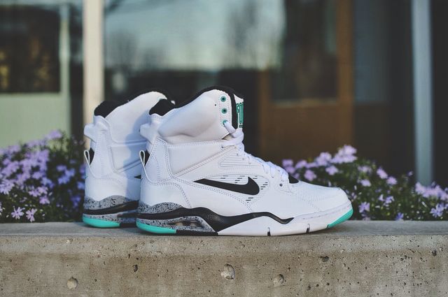 nike-command-force-hyper-jade_result