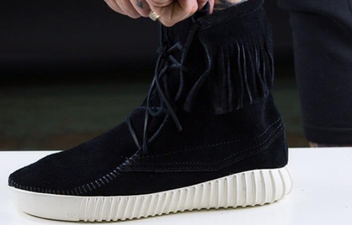 adidas-yeezy-boost-moccasin-black-custom-1