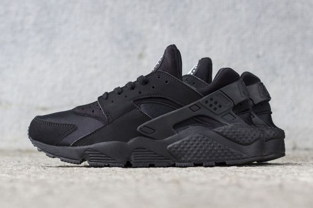 nike-air huarache-black_03