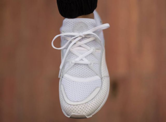 nike-air huarache light-perforated white